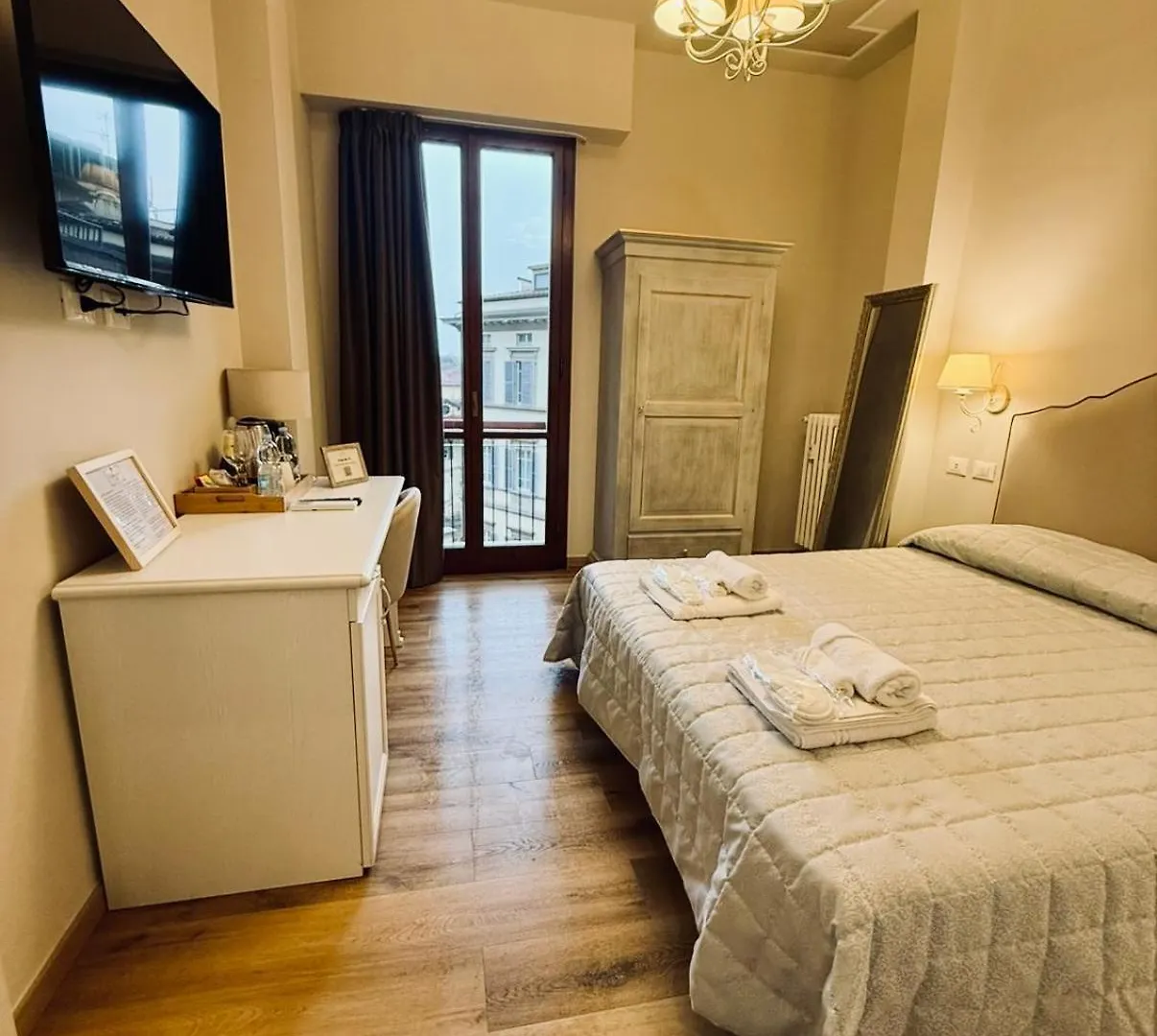 La Boutique By Rjgal B&B Florence 0*,  Italy